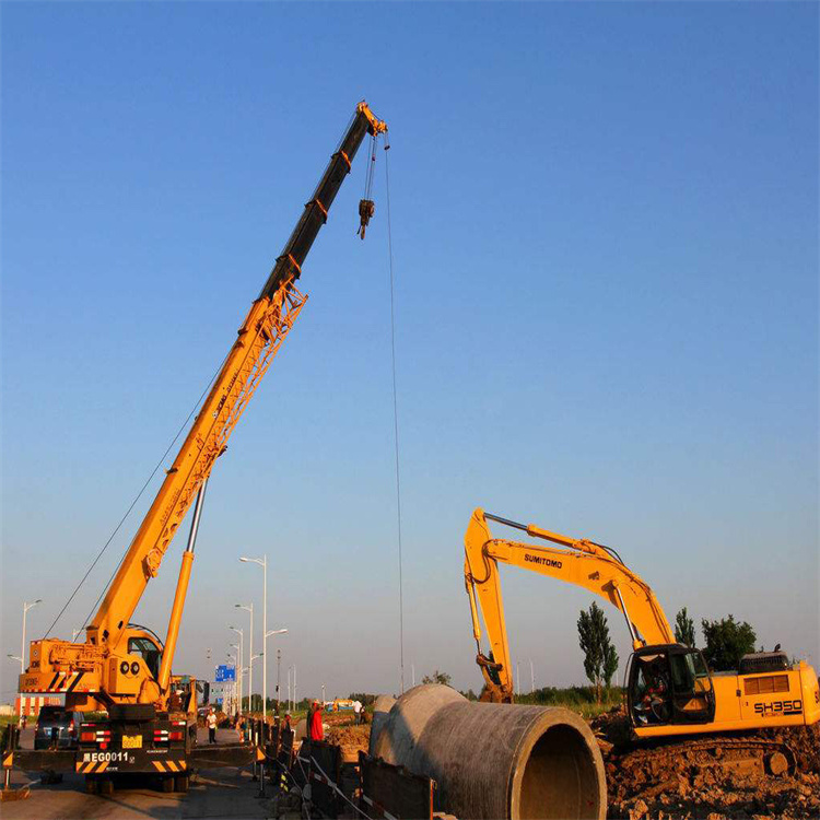 德城25吨吊车吊8吨,最远吊多少米